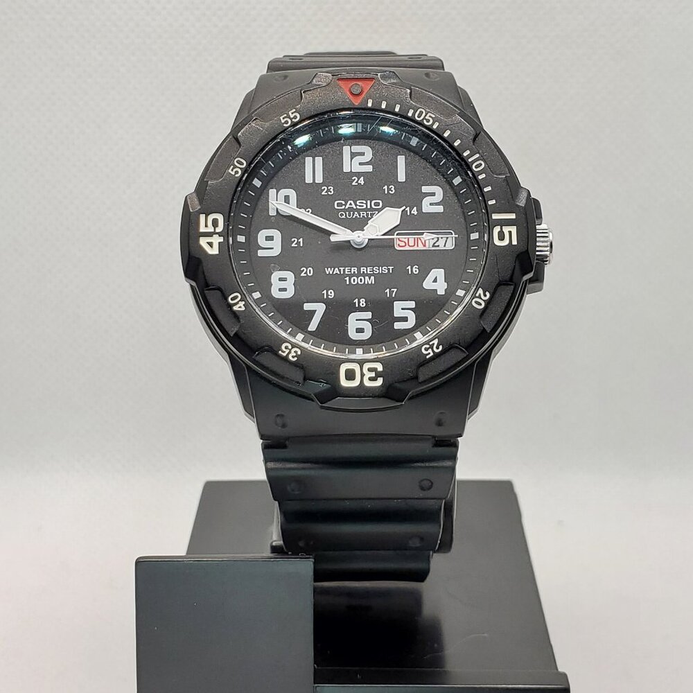 Casio watch MRW-200H (black/white)